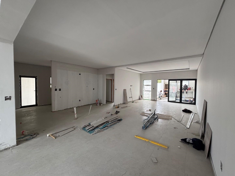 4 Bedroom Property for Sale in Sandown Western Cape